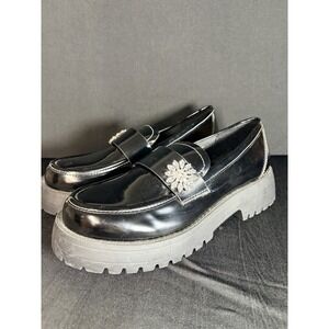 Scoop Embellished Loafers Womens Black Polyurethane Slip-on Apron Toe Solid, 7.5